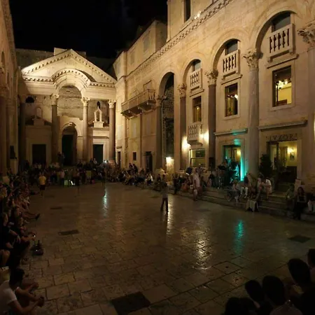 Lejlighed Blue Sea View Split